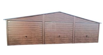 Plechová garáž 9m x 6m, sedlová střecha, 3x výklopná vrata - tmavý ořech TS258 9x6