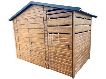 Zahradní domek 2x2m +  přístřešek 1m -  Dvoukřídlá vrata -  dveře -  světlý ořech - Imitace dřeva -  imitace střešní tašky -  střecha  sedlová TS882