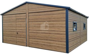 Plechová garáž 6x5,8 m – 2x výklopná vrata – 6x okno PCV – 2x dveře – okapy – imitace střešní tašky – winchester – imitace dřeva – sedlová střecha TS1066